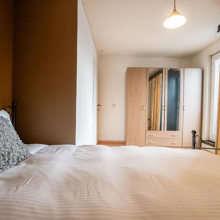 Apartamento Alzaharis By Interhome